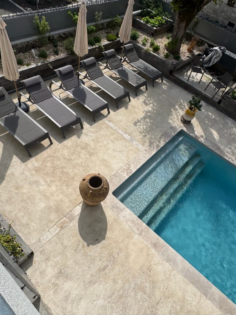 Oasis in centre of Eymet